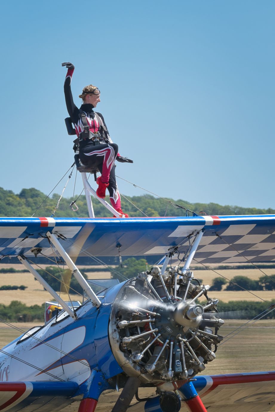 Aerosuperbatics-Wing-Walkers-solo-landing-Wheels-and Wings-Wallop-Hampshire-DSC3894-12072025