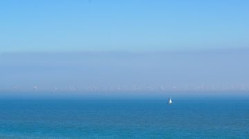 Yacht-Thanet-wind farm-sea-mist-blue-sea-and-sky-Broadstairs-Kent-3613-16062021